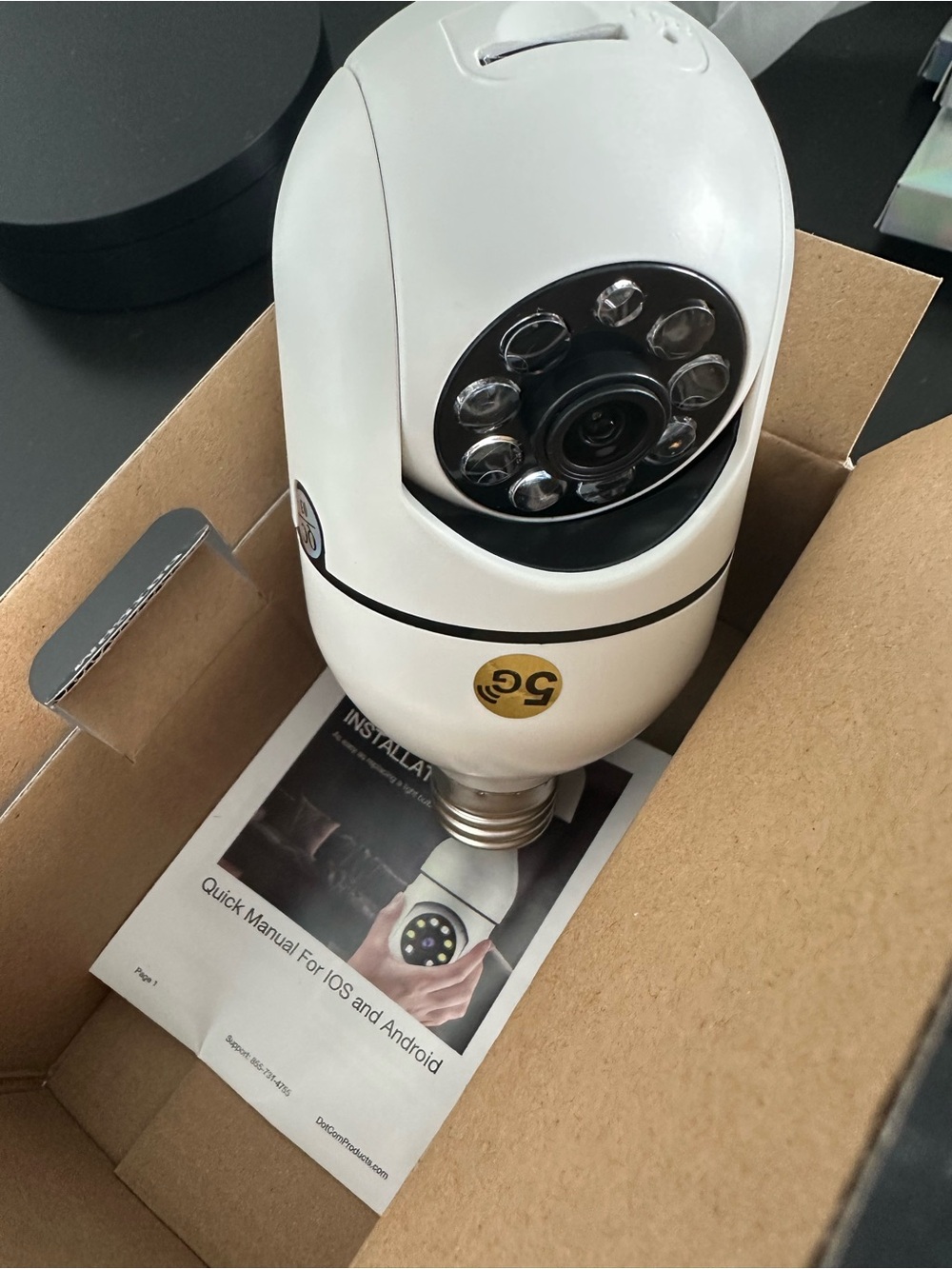 Light Socket Security Camera - Picture 2 of 6